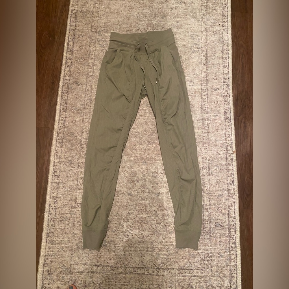 Lululemon joggers
